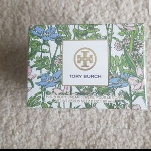 New Tory Burch Fleur cream